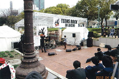ライブタイトルの横幕